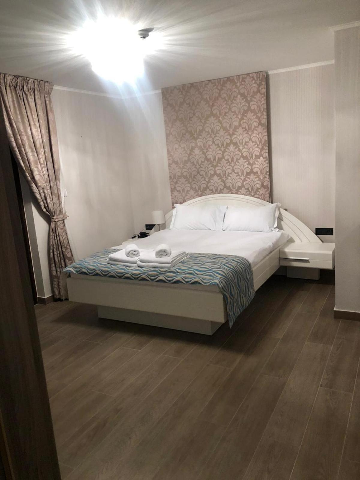 Hotel ペトルチャネ エクステリア 写真