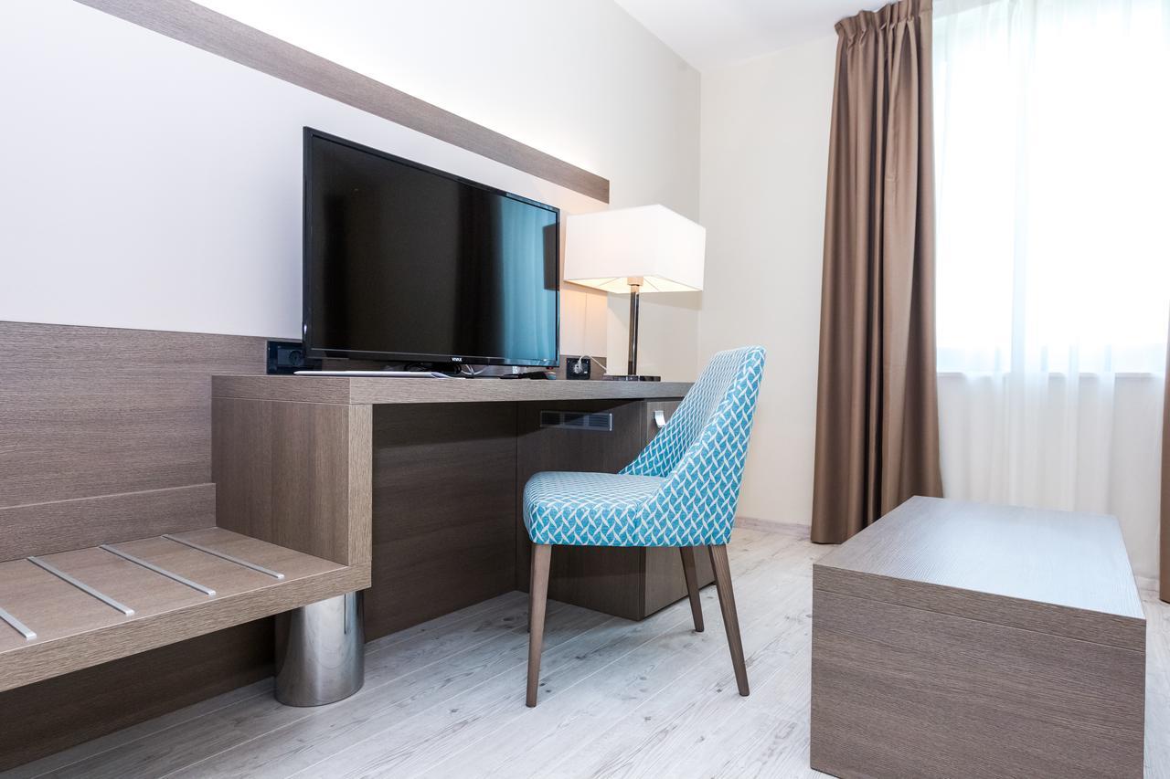 Hotel ペトルチャネ エクステリア 写真